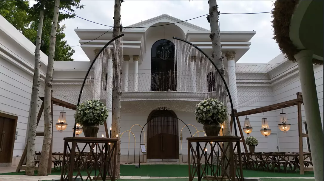 عمارت کلاسیک ثمین