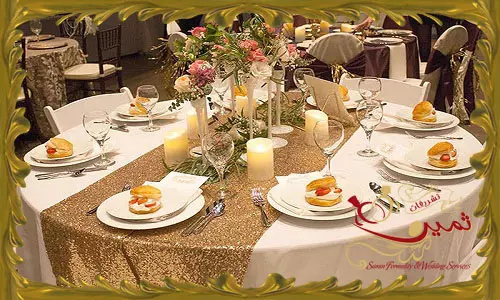 چیدمان میز غذاخوری برای مهمانان
