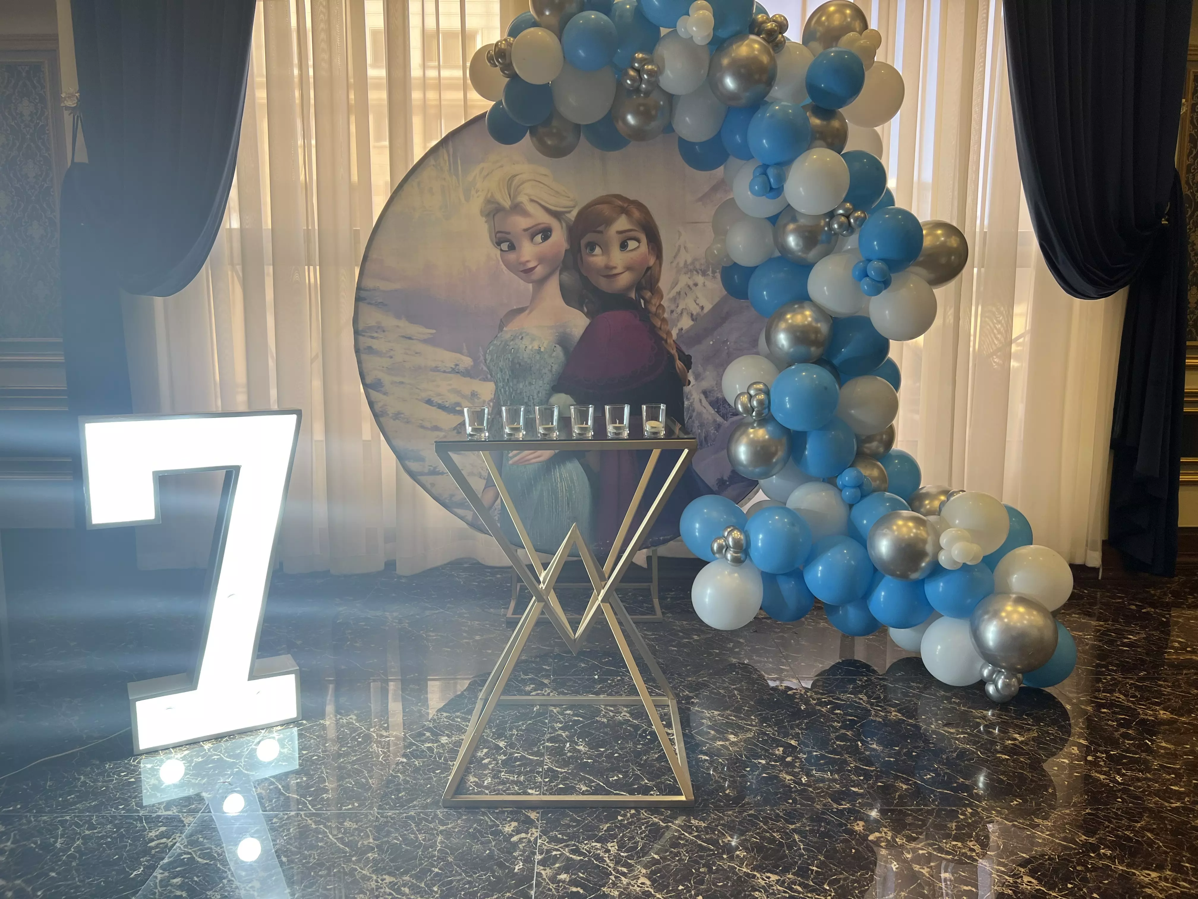 عکس های گالری