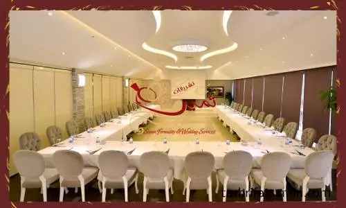 جشن در سالن اجتماعات