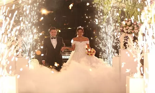 جایگاه ورودی عروس و داماد