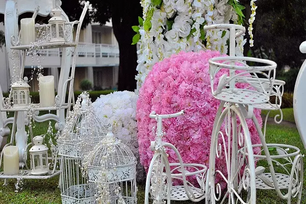 جا شمعی، جا گلی دوچرخه ای، قفس تئزینی عروس سفید