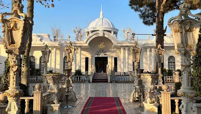 باغ تالار عقیق احمدآباد مستوفی