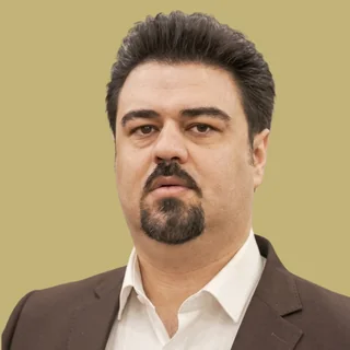 بهمن قطبی