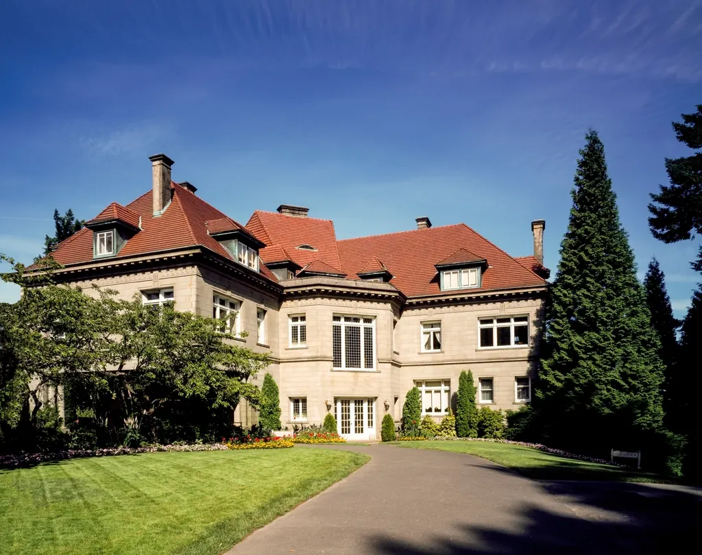 عمارت کلاسیک ثمین