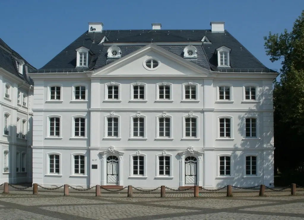 عمارت امپریال ثمین
