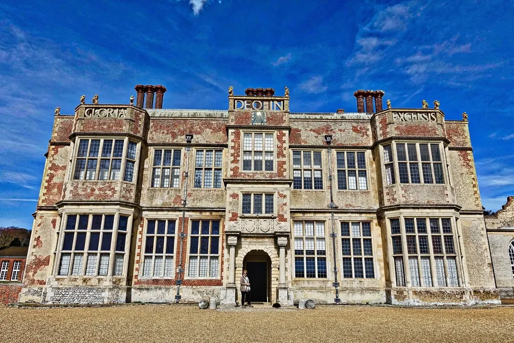 عمارت لاکچری ثمین