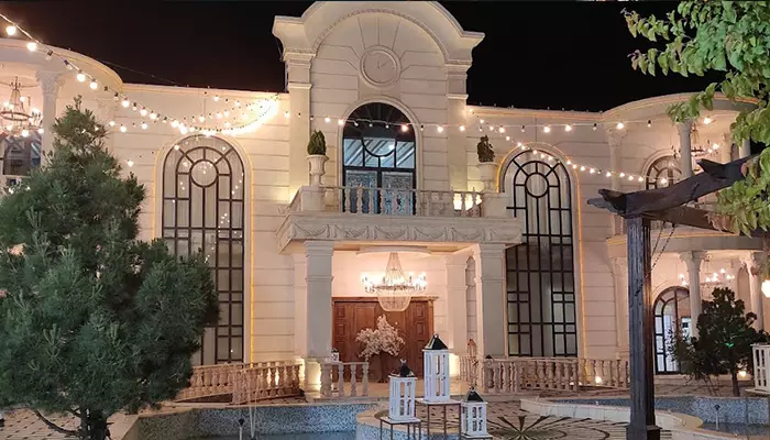 باغ تالار سه گل احمدآباد مستوفی