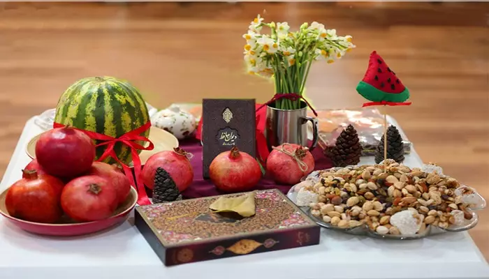 وظیفه خانواده عروس در شب یلدا